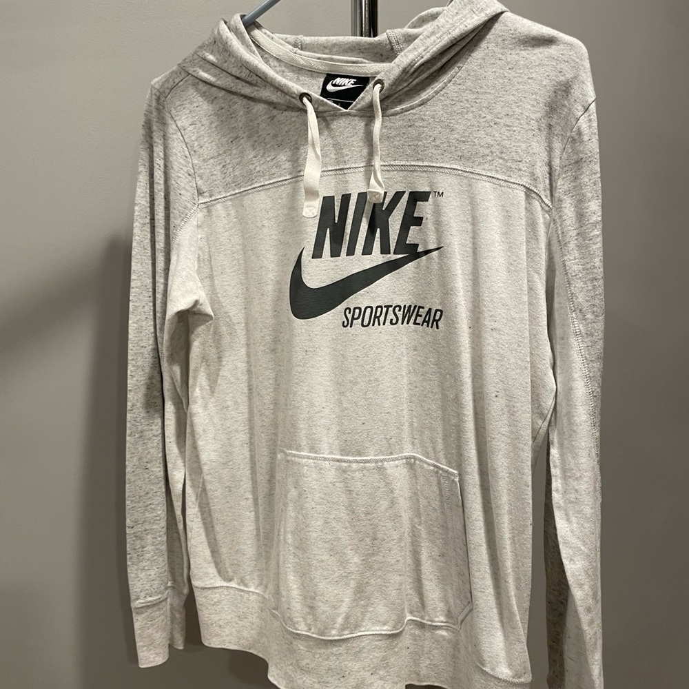 Nike long sleeve hooded shirt